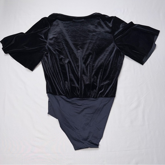 Zara Black velvet batwing sleeve bodysuit - Picture 3 of 9